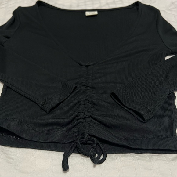 Aritzia Sunday Best Vida Long Sleeve Top - Picture 3 of 4